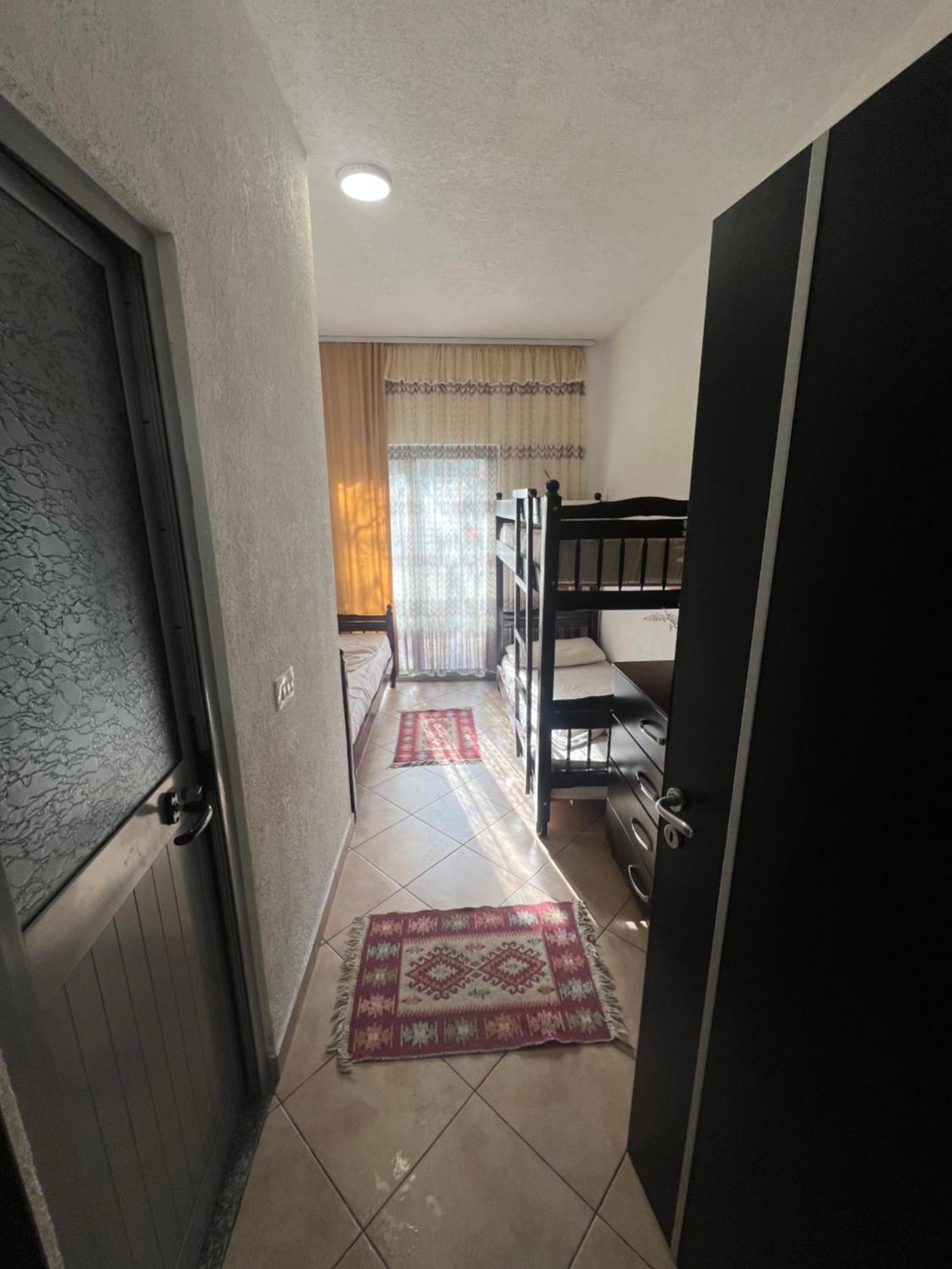Peja Hotel Velipojë