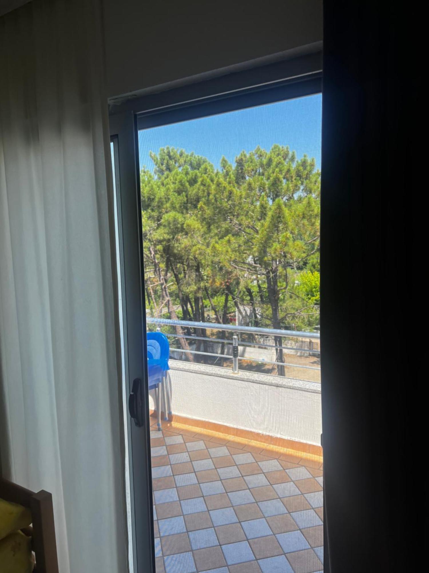 Peja 3* Velipojë