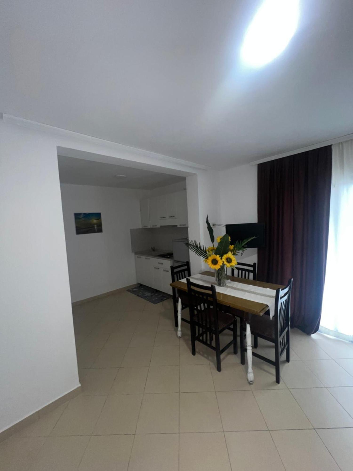 Hotel Peja Velipojë